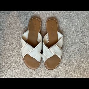 COPY - TOMS Ivory Flat Sandals